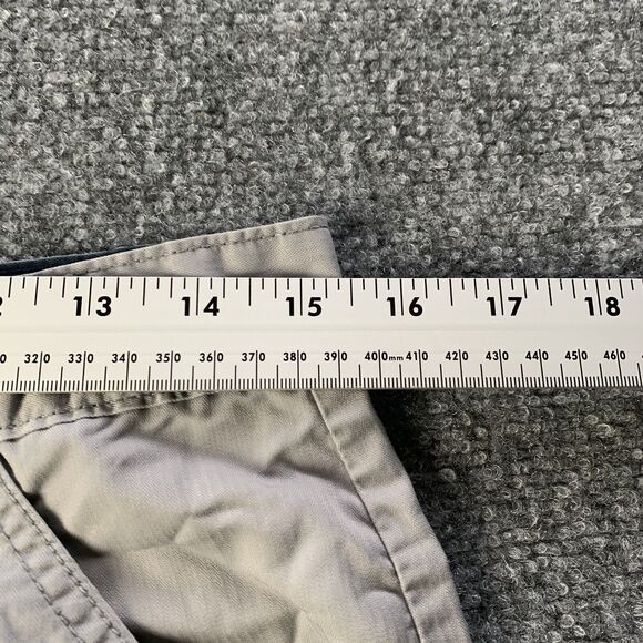 VTG Levi’s SilverTab Womens Cargo Shorts Gray Outdoor Hiking Size 18 (30” Waist) - Picture 15 of 16